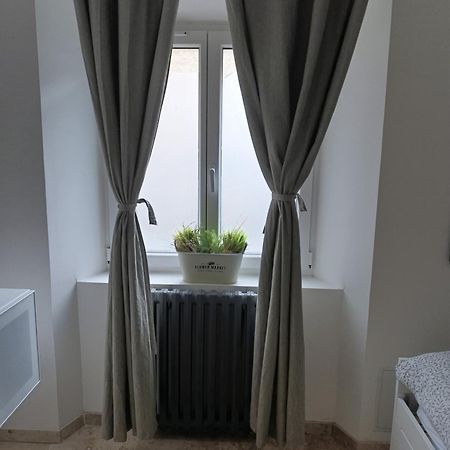 Logement Le Gabian Ampus Extérieur photo