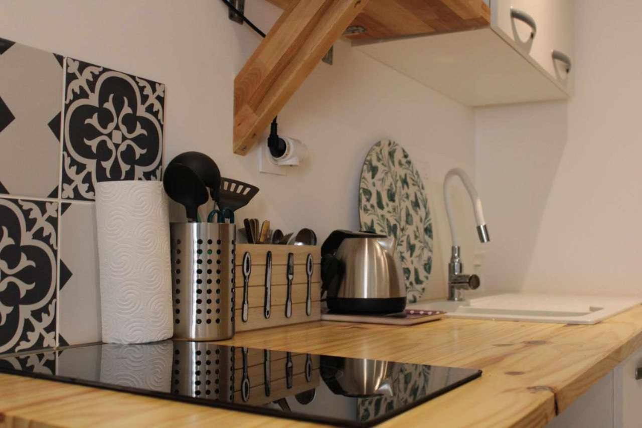 Logement Le Gabian Ampus Extérieur photo
